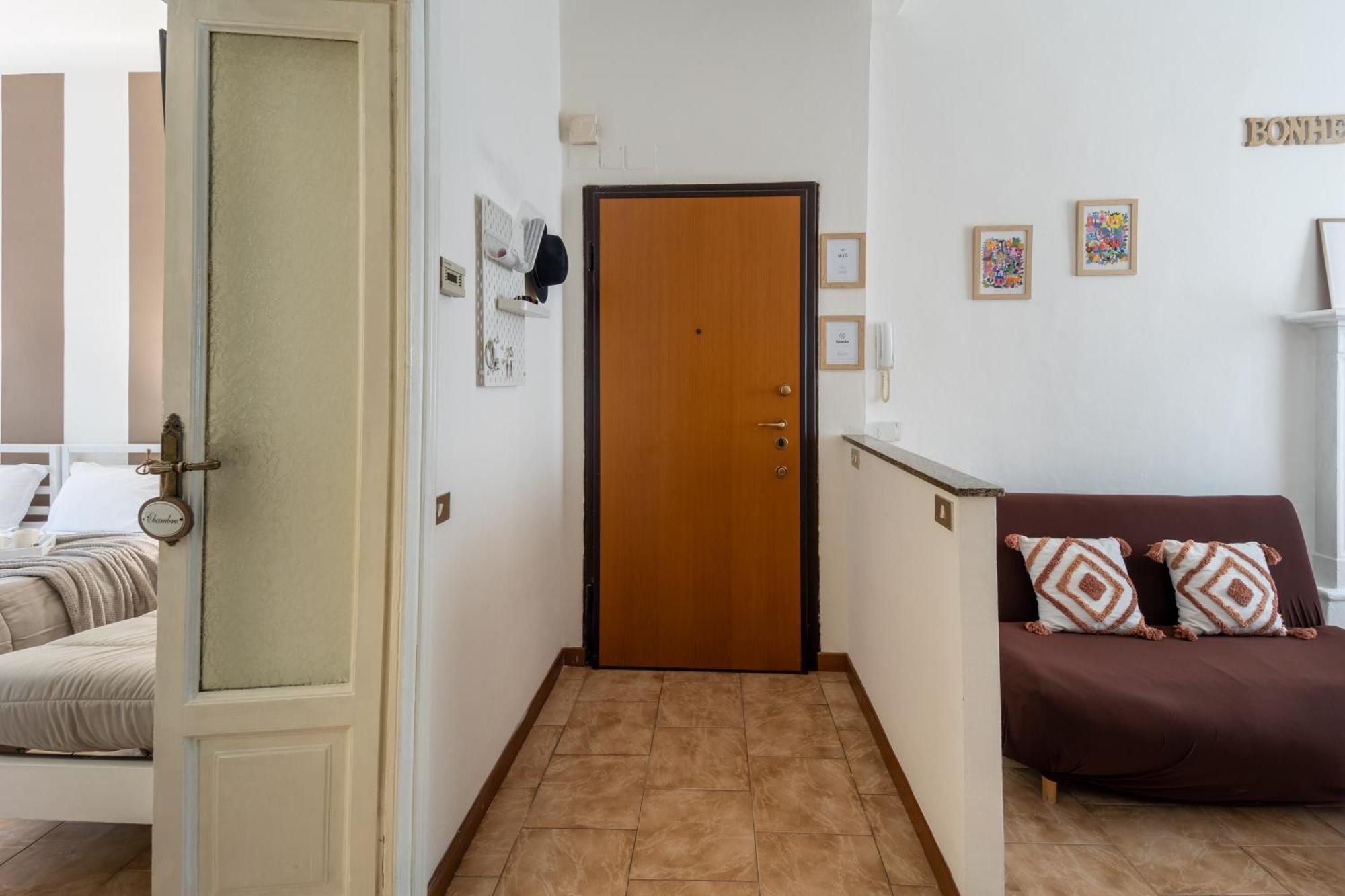 Elegant Near Metro Porta Romana,3 Fermate Subway-stop A Duomo, Wifi-netflix Free Apartment Mailand